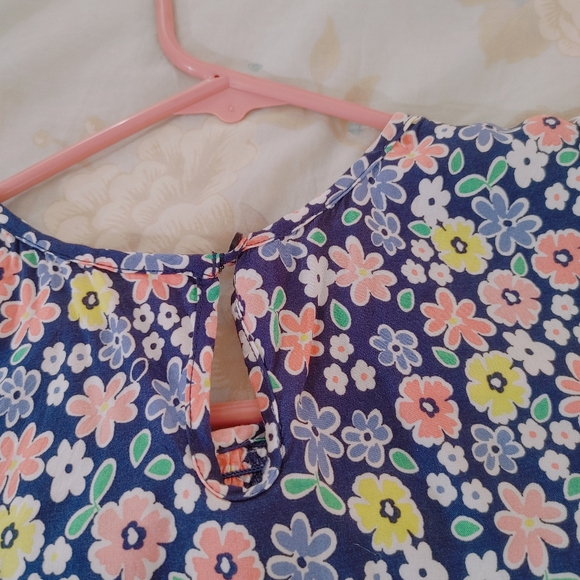 Girls flower dress from Target - Picture 4 of 5